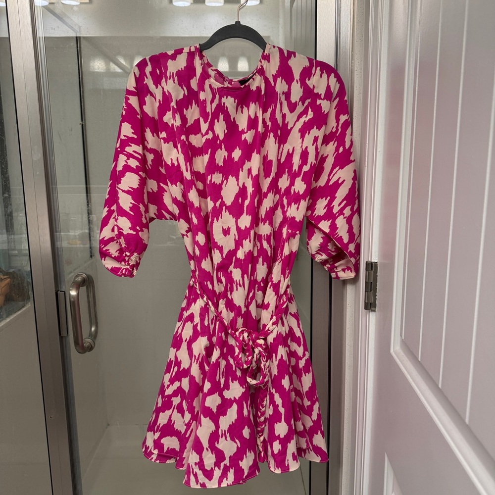 Vici Pink and White Tie Waist Patterned Dress